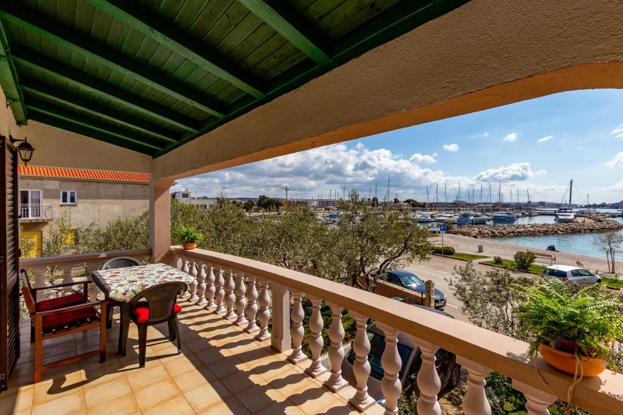 Mare-More Studio W Balcony And Beach Front And View Zadar Bagian luar foto