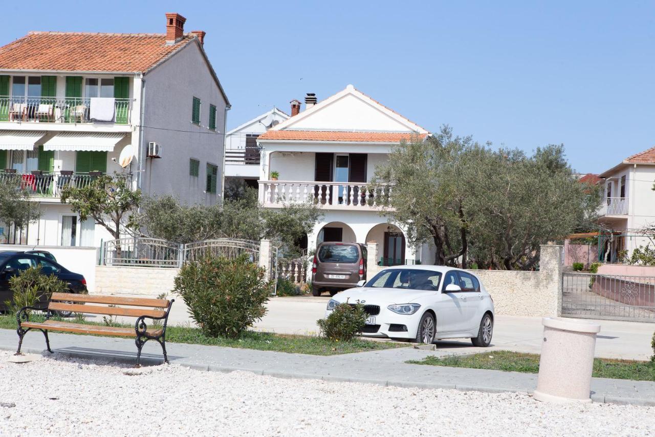 Mare-More Studio W Balcony And Beach Front And View Zadar Bagian luar foto